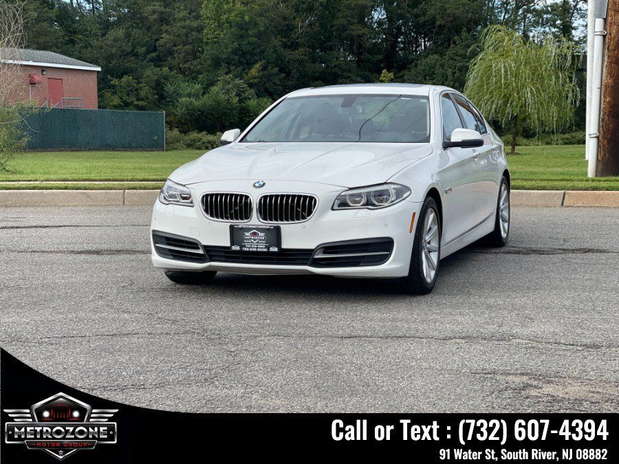 Used 2014 BMW 535i xDrive Sedan AWD/4WD image 4