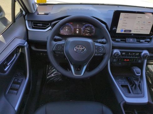 Used 2025 Toyota RAV4 Limited image 15