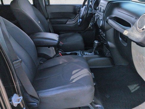 Used 2014 Jeep Wrangler Unlimited Sport w/ Quick Order Package 24S AWD/4WD image 26