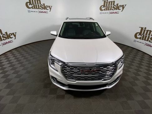 Used 2022 GMC Terrain Denali AWD/4WD image 3