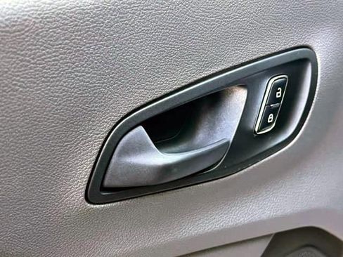 Used 2023 Ford Transit 350 XL image 12