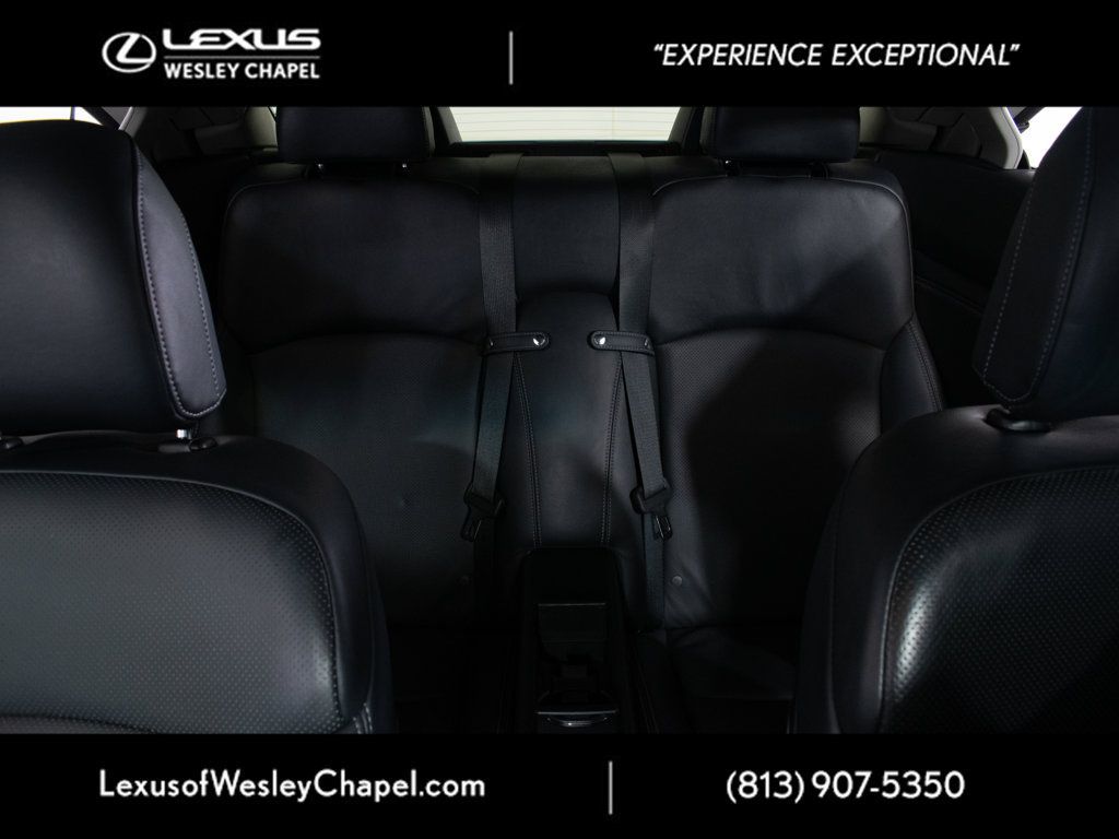 Used 2015 Lexus IS 250C w/ Luxury Package RWD image 16