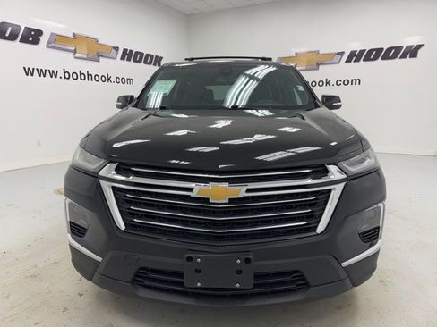 Used 2022 Chevrolet Traverse LT w/ LPO, 'HIT The Road' Package image 2