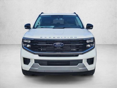 New 2025 Ford Expedition Platinum w/ Driver's Package image 6