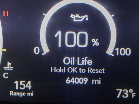 Used 2023 Chrysler Pacifica Touring-L image 16