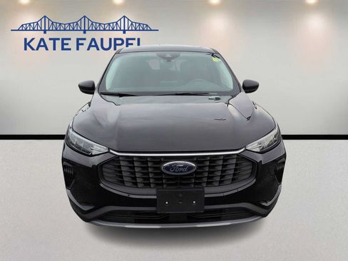 Used 2025 Ford Escape Active AWD/4WD image 2