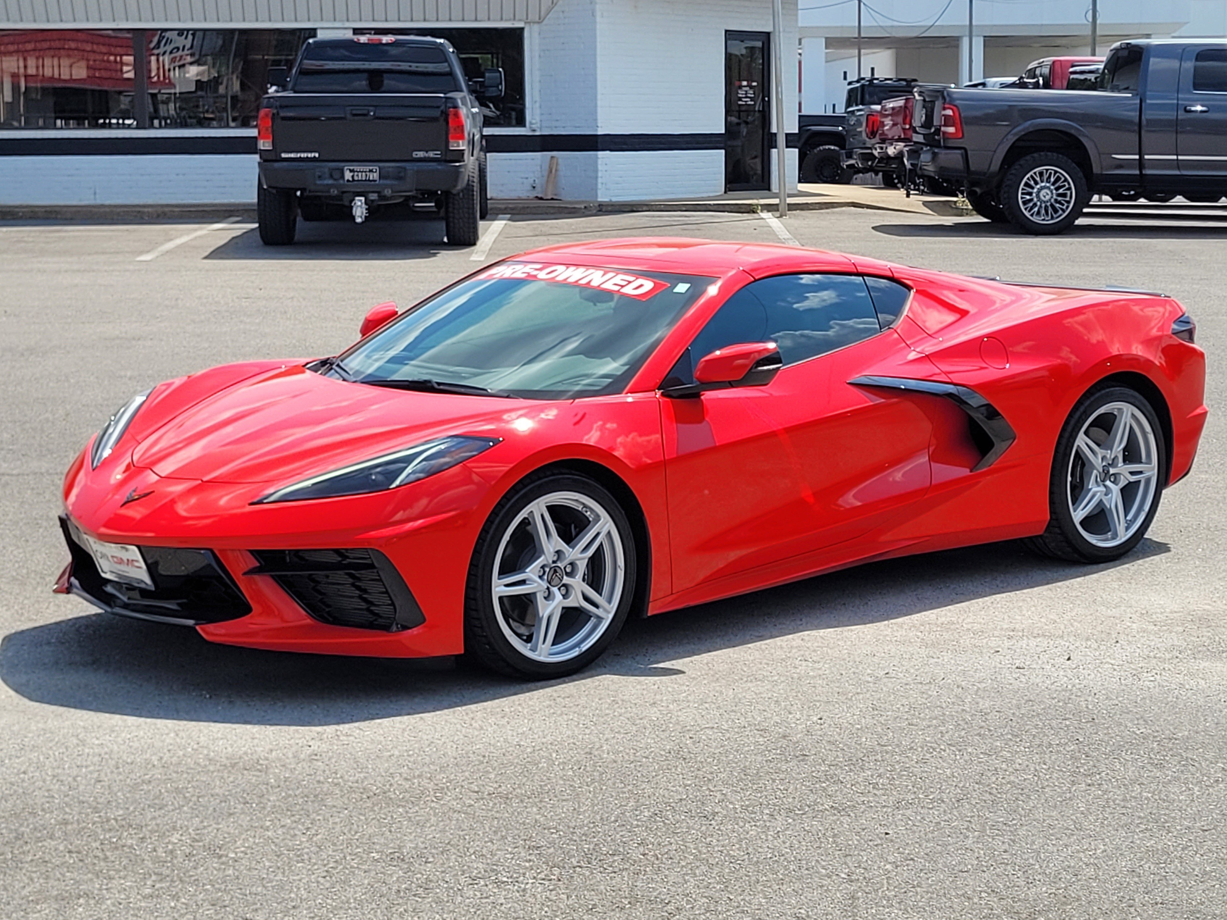 Used 2023 Chevrolet Corvette Stingray Coupe w/ 1LT RWD image 3