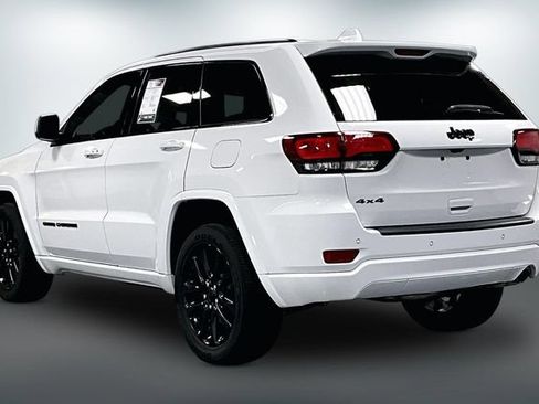 Used 2021 Jeep Grand Cherokee Laredo X AWD/4WD image 5