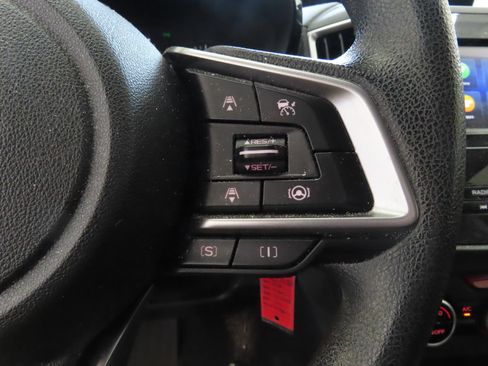 Used 2021 Subaru Crosstrek 2.0i AWD/4WD image 14