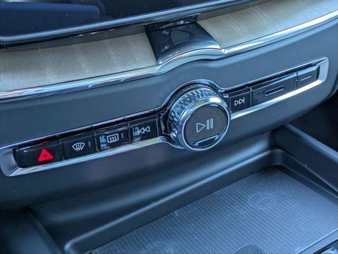 New 2026 Volvo XC60 T8 Plus w/ Climate Package PRO image 10