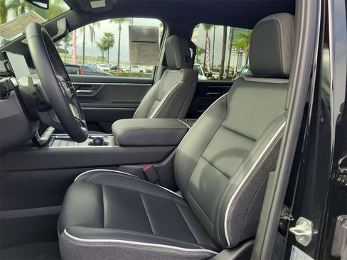 Used 2026 GMC Sierra EV Elevation image 18