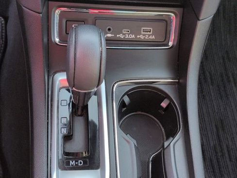 Used 2023 Subaru Ascent Limited w/ Technology Package image 27