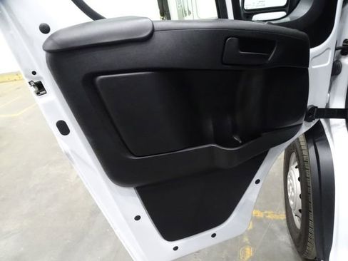 Used 2023 RAM ProMaster 2500 image 13