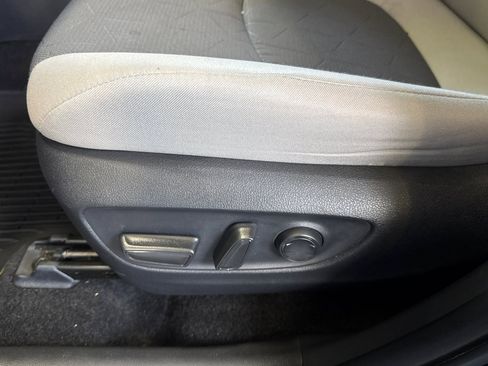 Used 2025 Toyota RAV4 XLE w/ Convenience Package FWD image 13