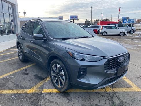 Used 2025 Ford Escape Platinum image 7