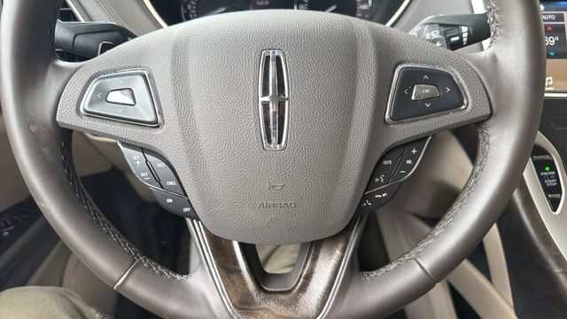Used 2016 Lincoln MKX Select w/ Select Plus Package FWD image 19