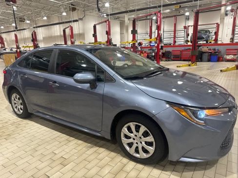 Used 2021 Toyota Corolla LE FWD image 14