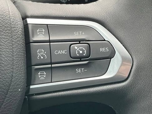 Used 2024 Jeep Compass Limited AWD/4WD image 31