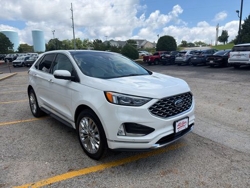 Used 2024 Ford Edge Titanium w/ Titanium Elite Package AWD/4WD image 3