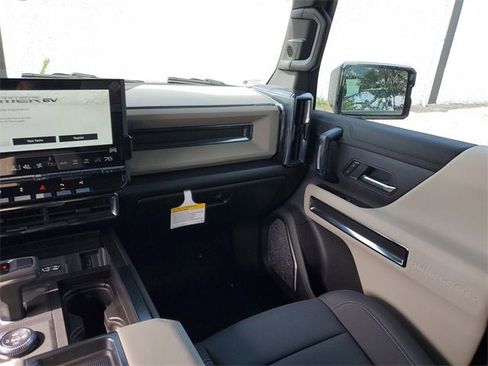 New 2026 GMC Hummer EV SUV image 16