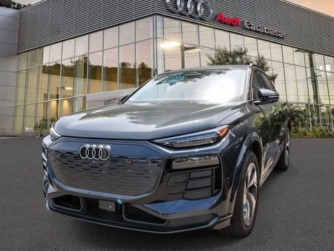 New 2025 Audi Q6 e-tron Premium Plus image 1