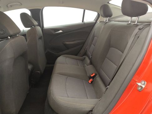 Used 2018 Chevrolet Cruze LS image 18