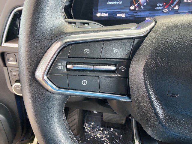 Used 2025 Chevrolet Suburban LS AWD/4WD image 23