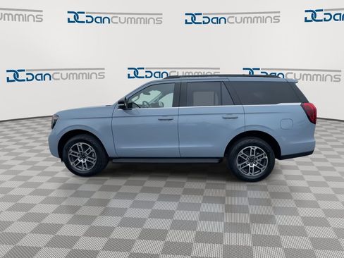 Used 2026 Ford Expedition Active image 5