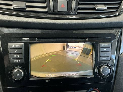 Used 2021 Nissan Rogue Sport S image 4