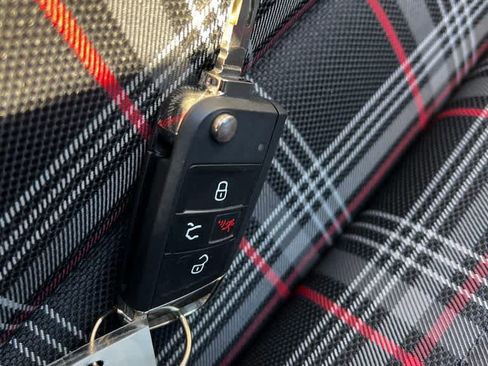 Used 2021 Volkswagen GTI S image 41