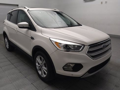 Used 2018 Ford Escape Titanium w/ Ford Safe & Smart Package AWD/4WD image 13