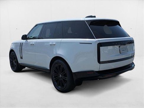 New 2025 Land Rover Range Rover SE image 9