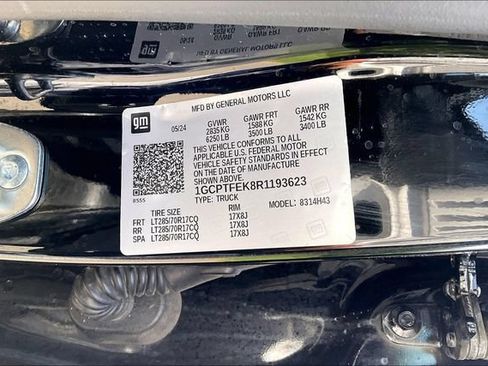 Used 2024 Chevrolet Colorado ZR2 AWD/4WD image 14