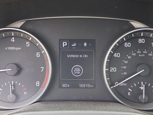 Used 2018 Hyundai Elantra Value Edition FWD image 10