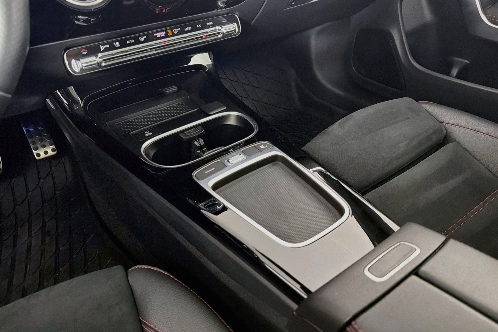 Certified 2024 Mercedes-Benz CLA 250 4MATIC image 7