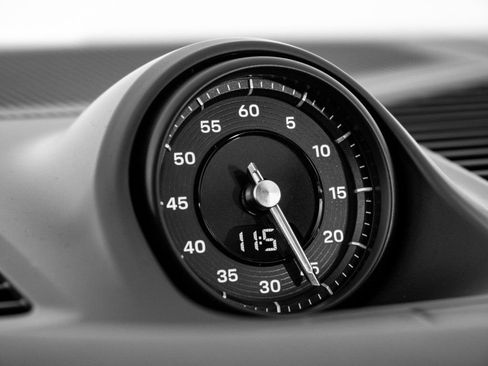 New 2026 Porsche Cayenne Base image 17