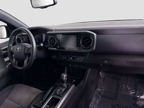 Certified 2020 Toyota Tacoma TRD Off-Road image 26