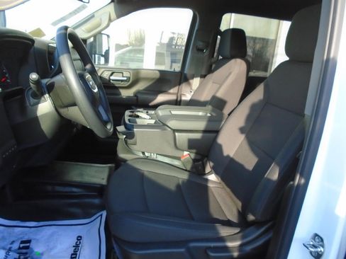 New 2026 GMC Sierra 2500 Pro w/ Convenience Package image 16