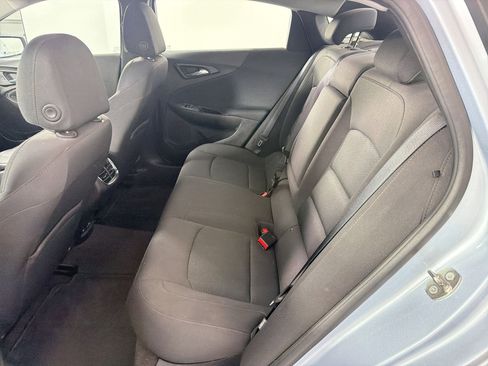 Used 2017 Chevrolet Malibu LT FWD image 15
