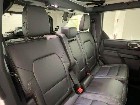 New 2025 Ford Bronco Badlands w/ Sasquatch Package image 30