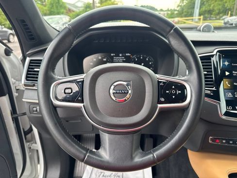 Used 2022 Volvo XC90 T6 Inscription w/ Advanced Package AWD/4WD image 12