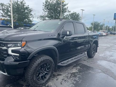 Used 2025 Chevrolet Silverado 1500 ZR2 w/ Technology Package AWD/4WD image 5