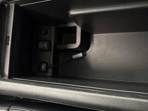 Used 2012 Honda CR-V EX-L image 33
