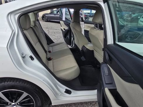 Used 2022 Subaru Impreza 2.0i Premium image 12