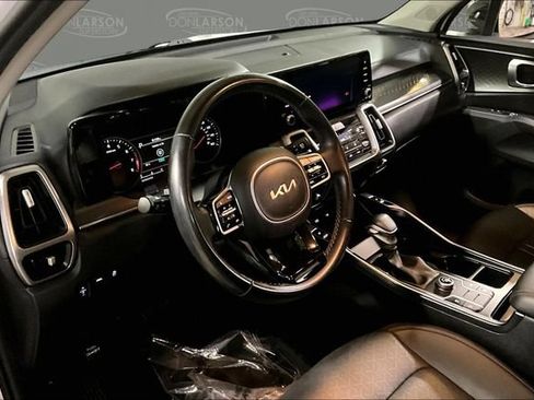 Used 2022 Kia Sorento S FWD image 17