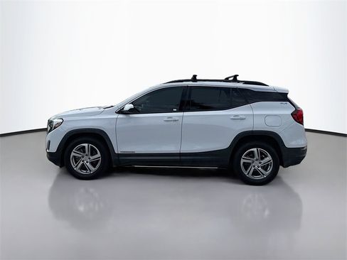 Used 2018 GMC Terrain SLE w/ Driver Convenience Package image 4