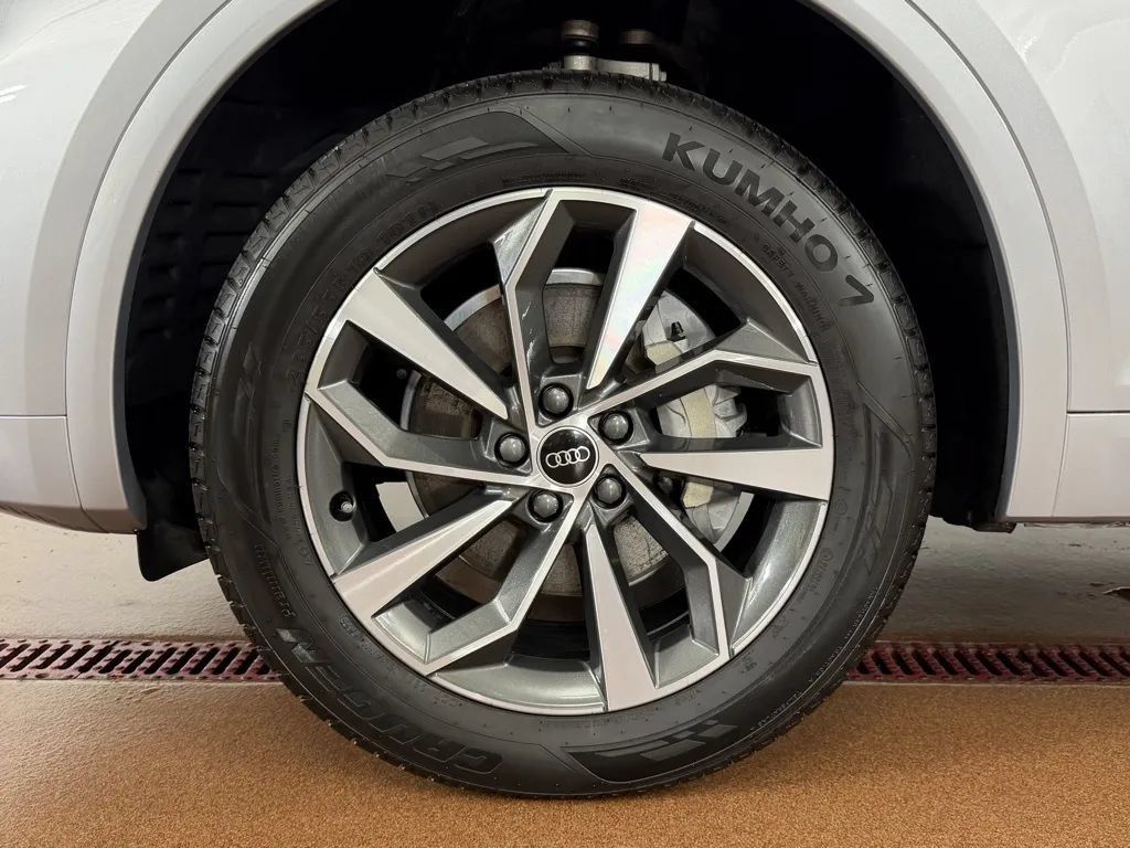 Used 2022 Audi Q5 2.0T Premium Plus AWD/4WD image 8