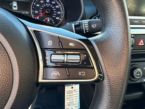 Used 2023 Kia Forte LXS image 28