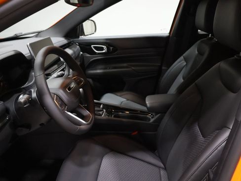 New 2026 Jeep Compass Latitude AWD/4WD image 7