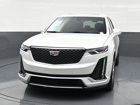 Used 2021 Cadillac XT6 Luxury image 8